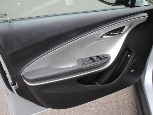 Used 2014 Chevrolet Volt Premium w/ Premium Trim Package FWD image 9