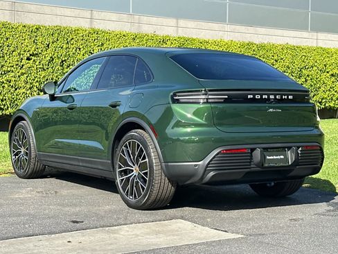 New 2026 Porsche Macan Electric RWD image 3
