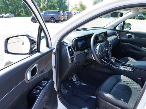 Certified 2023 Kia Sorento SX Prestige AWD/4WD image 14