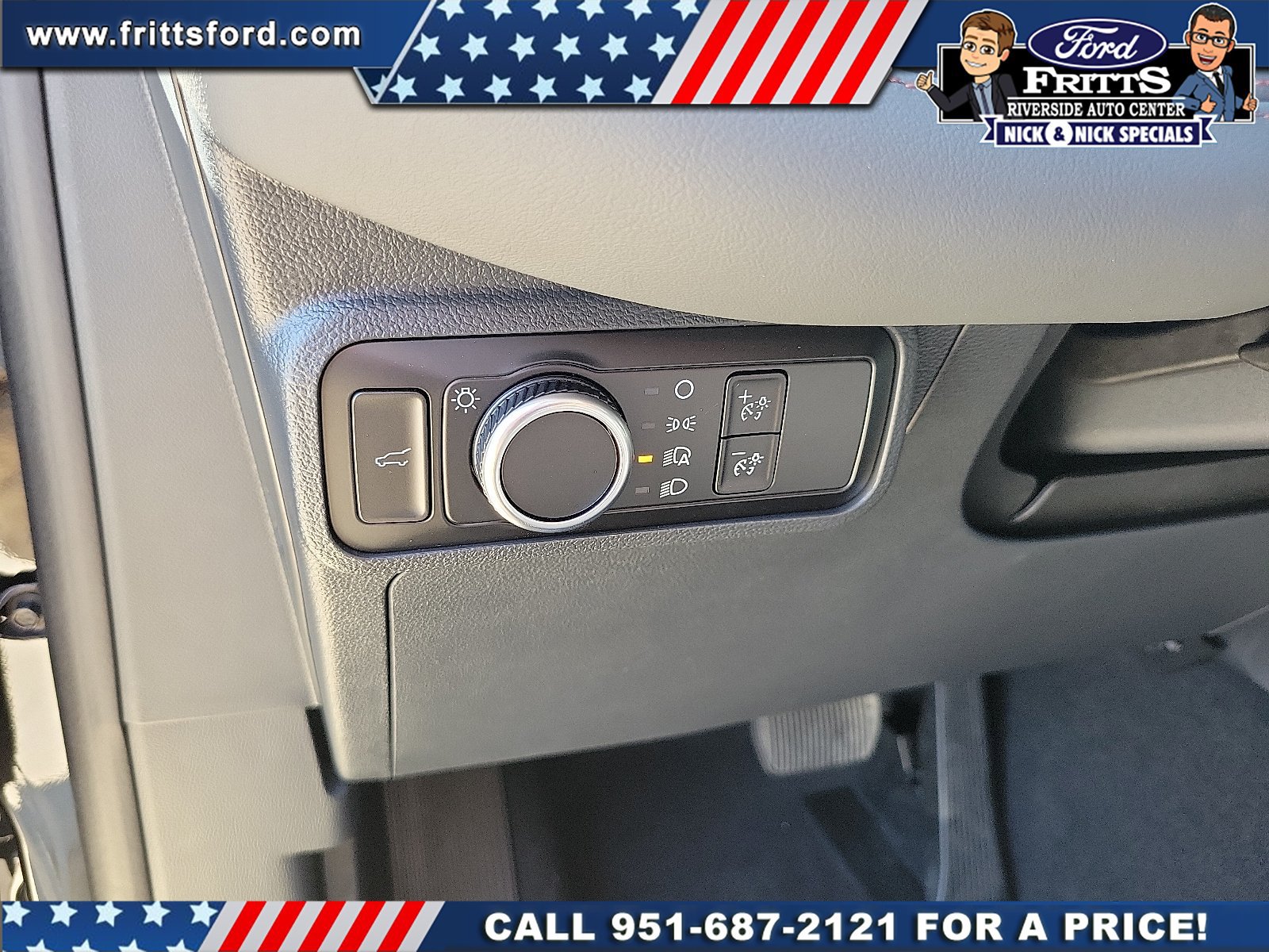 New 2026 Ford Explorer Active RWD image 13