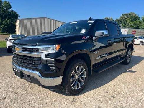 Used 2026 Chevrolet Silverado 1500 LT AWD/4WD image 2
