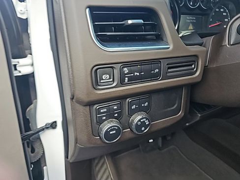 Used 2021 Chevrolet Suburban Z71 w/ Rear Media and Nav Package image 19