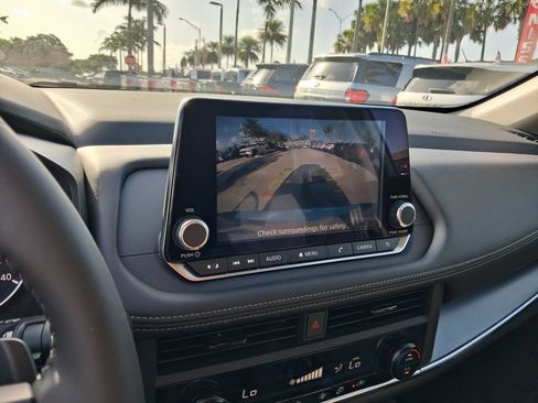 Used 2026 Nissan Rogue SV FWD image 20