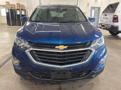 Used 2019 Chevrolet Equinox LT FWD image 2