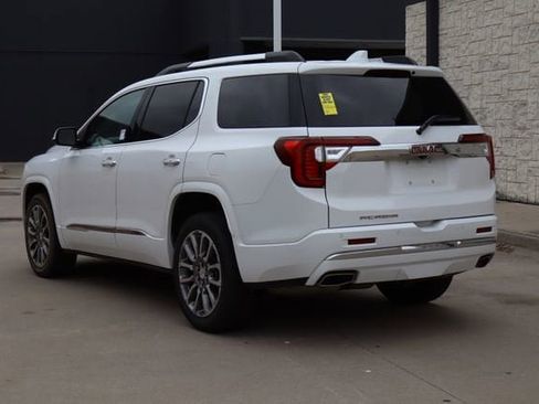 Used 2023 GMC Acadia Denali FWD image 3