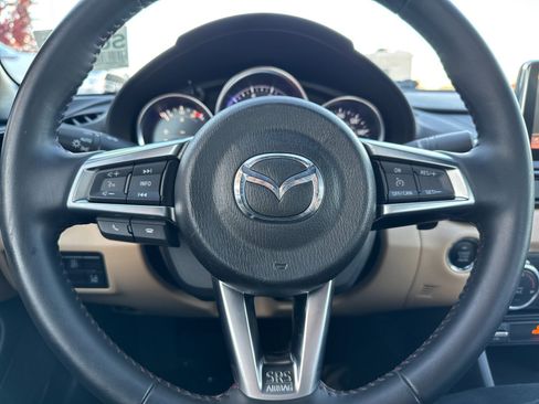 Used 2017 MAZDA MX-5 Miata RF Grand Touring image 21