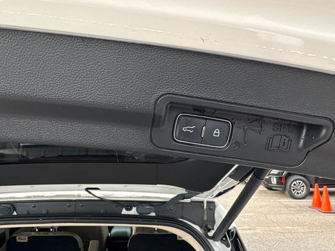 Used 2023 Ford Explorer XLT w/ Equipment Group 202A image 13