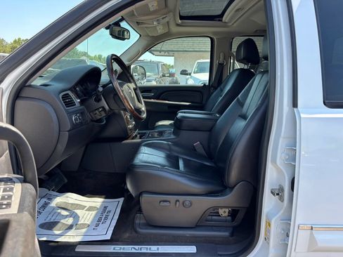 Used 2008 GMC Sierra 1500 Denali AWD/4WD image 14