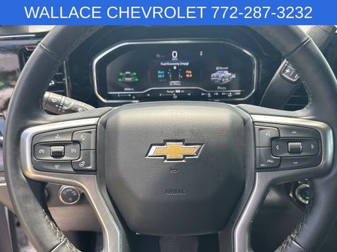 Used 2025 Chevrolet Silverado 1500 LT AWD/4WD image 17