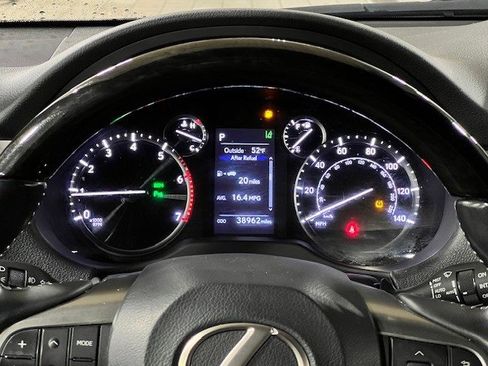 Used 2023 Lexus GX 460 Premium image 32