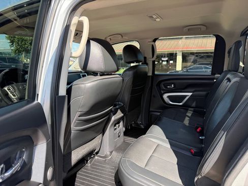 Used 2018 Nissan Titan PRO-4X w/ Pro-4x Utility Package AWD/4WD image 14
