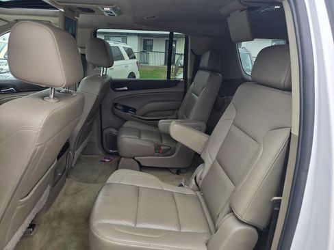 Used 2018 GMC Yukon XL SLT w/ Open Road Package image 17