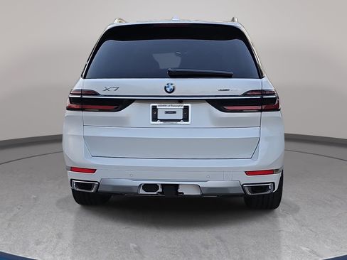 New 2026 BMW X7 xDrive40i AWD/4WD image 6
