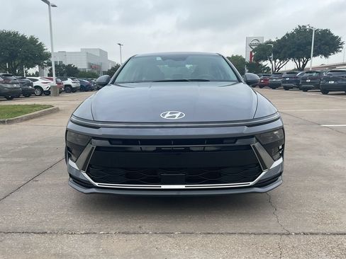 Used 2025 Hyundai Sonata SEL FWD image 3