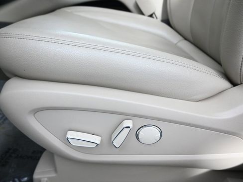 Used 2022 Lincoln Nautilus AWD w/ Premium Package image 22