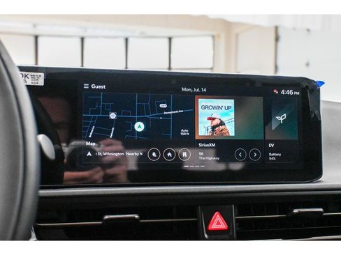 New 2025 Kia EV6 Light w/ Light LR Technology Package image 31