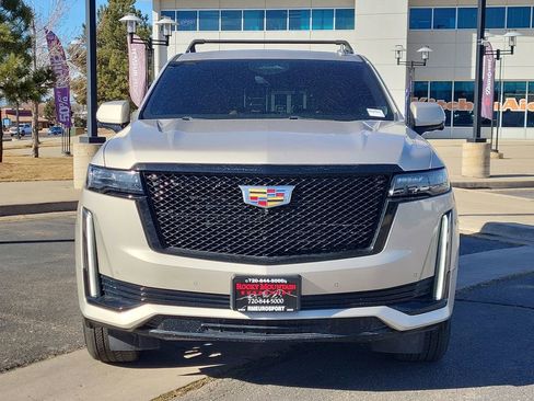 Used 2022 Cadillac Escalade Sport w/ Touring Package AWD/4WD image 9