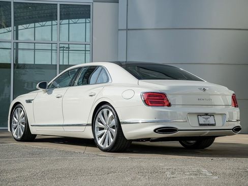 New 2026 Bentley Flying Spur Plug-In Hybrid image 10