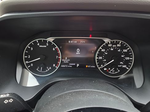 Certified 2022 Nissan Rogue SV FWD image 11