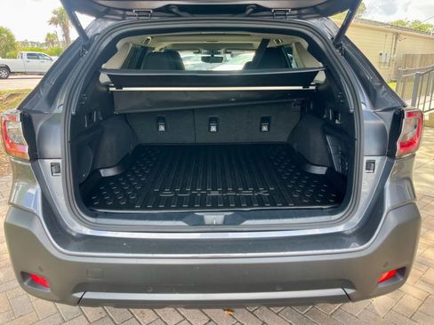 Used 2025 Subaru Outback Onyx Edition AWD/4WD image 5
