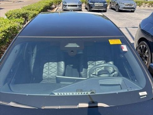 Used 2023 BMW 740i w/ Parking Assistance Package image 6