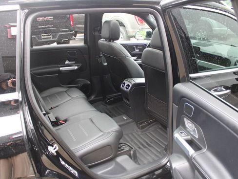 Used 2023 Mercedes-Benz GLB 250 4MATIC image 24
