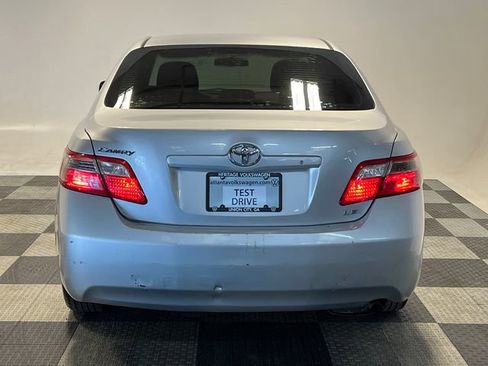 Used 2009 Toyota Camry LE image 4