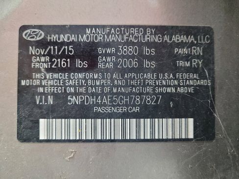 Used 2016 Hyundai Elantra Value Edition FWD image 33