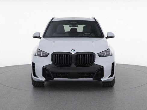 Used 2026 BMW X5 xDrive40i w/ M Sport Package AWD/4WD image 33