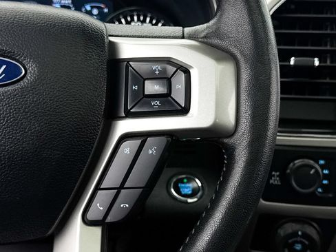 Used 2020 Ford F150 Lariat w/ Equipment Group 502A Luxury AWD/4WD image 34