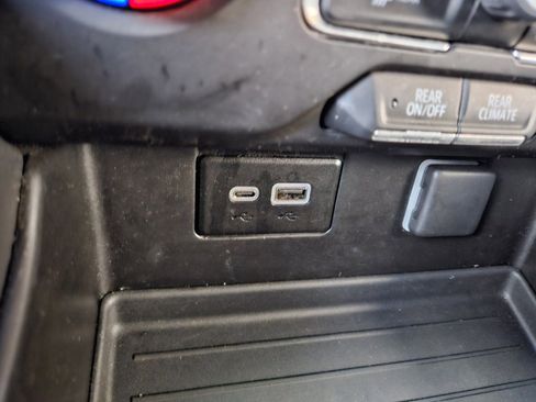 Used 2024 Chevrolet Tahoe LS image 18