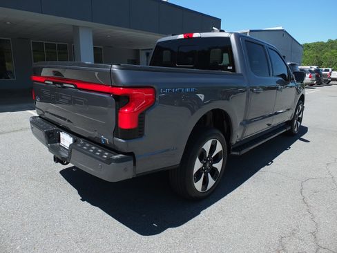Used 2023 Ford F150 Lightning Platinum AWD/4WD image 3