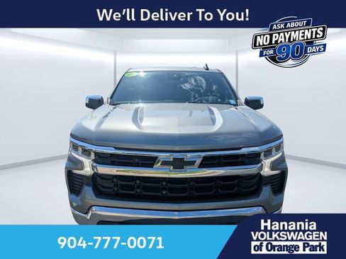 Used 2023 Chevrolet Silverado 1500 LT w/ Leather Package AWD/4WD image 8