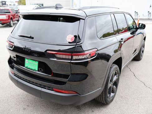 New 2025 Jeep Grand Cherokee L Altitude image 5