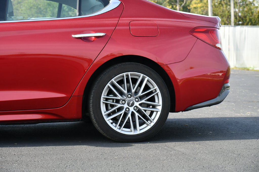 Used 2021 Genesis G70 2.0T w/ Elite Package RWD image 11