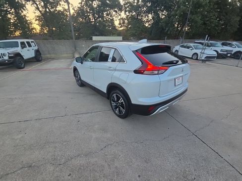 Used 2025 Mitsubishi Eclipse Cross SE AWD/4WD image 8