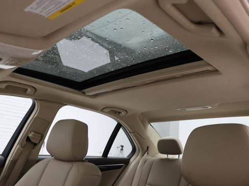 Used 2013 Mercedes-Benz C 300 4MATIC Sedan image 16