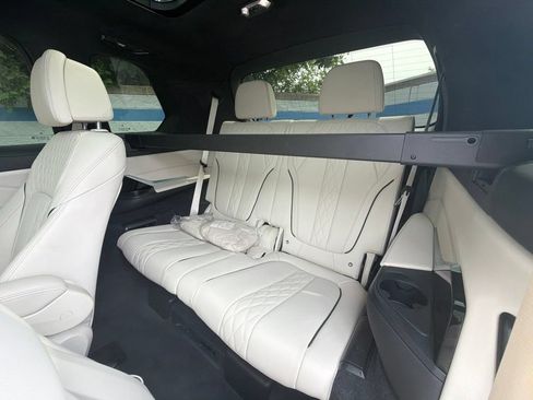 Used 2023 BMW ALPINA XB7 AWD/4WD image 21