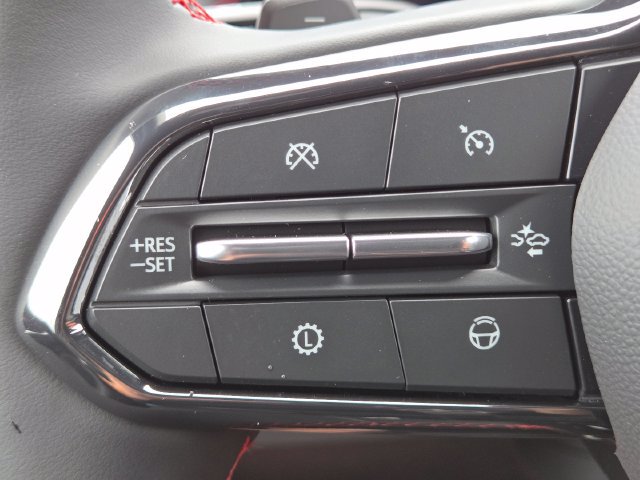 New 2027 Chevrolet Traverse RS w/ LPO, Floor Liner Package AWD/4WD image 34