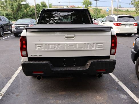 Certified 2025 Honda Ridgeline Black Edition image 6