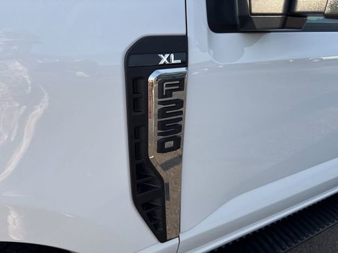 Used 2025 Ford F250 XL w/ XL Off-Road Package image 11