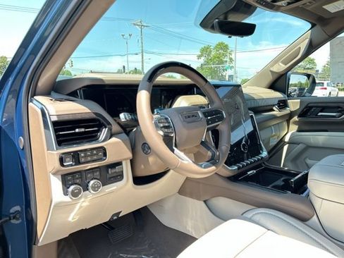 New 2026 GMC Yukon Denali w/ Advanced Technology Package AWD/4WD image 34
