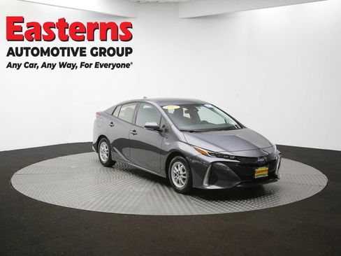 Used 2021 Toyota Prius Prime LE FWD image 48