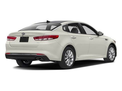 Used 2016 Kia Optima LX FWD image 2