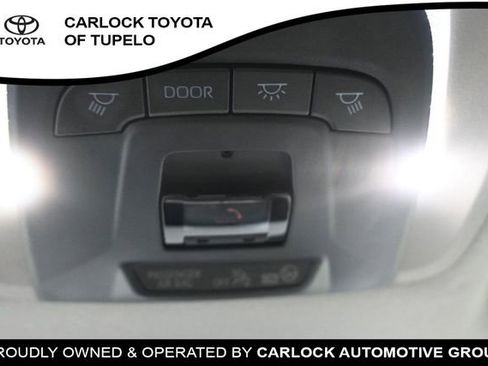 Used 2025 Toyota Corolla Cross L FWD image 23