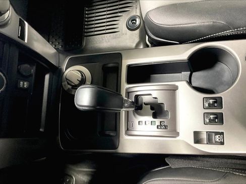 Used 2019 Toyota 4Runner SR5 Premium image 41