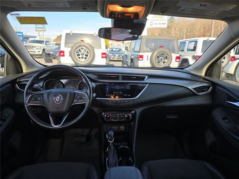 Used 2020 Buick Encore GX Preferred w/ Cold Weather Comfort Package image 17