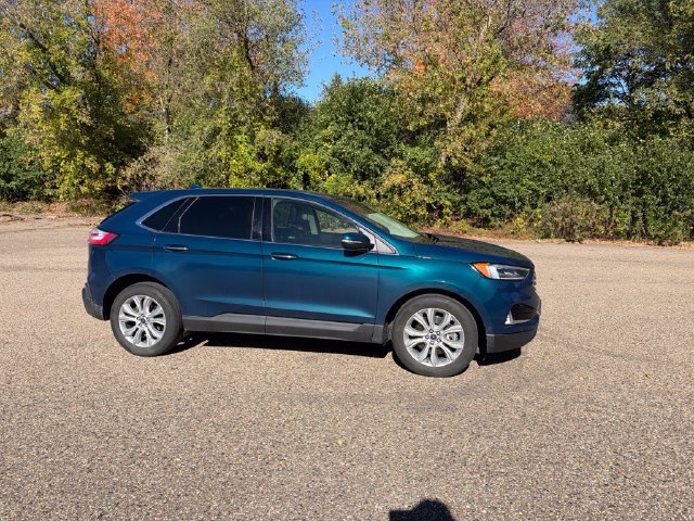 Used 2020 Ford Edge Titanium w/ Equipment Group 301A AWD/4WD image 13