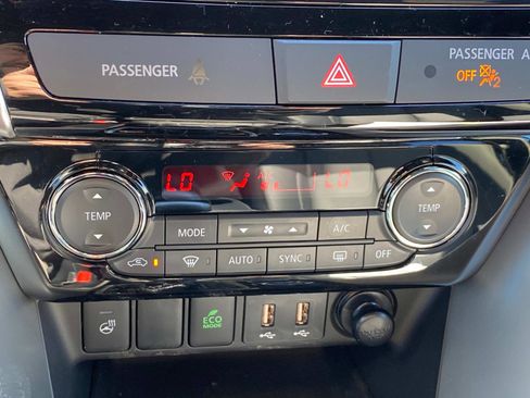 New 2025 Mitsubishi Eclipse Cross SEL image 12