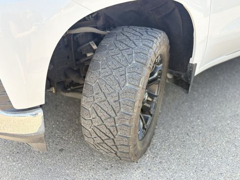 Used 2019 Chevrolet Silverado 1500 LTZ w/ Z71 Off-Road Package AWD/4WD image 42